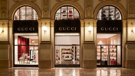 gucci palazzo milano|boutique gucci milan.